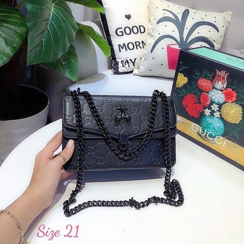 Túi xách nữ giá rẻ họa tiết ong khóa sập nhiều ngăn full xích đen TIMI STORE TM04