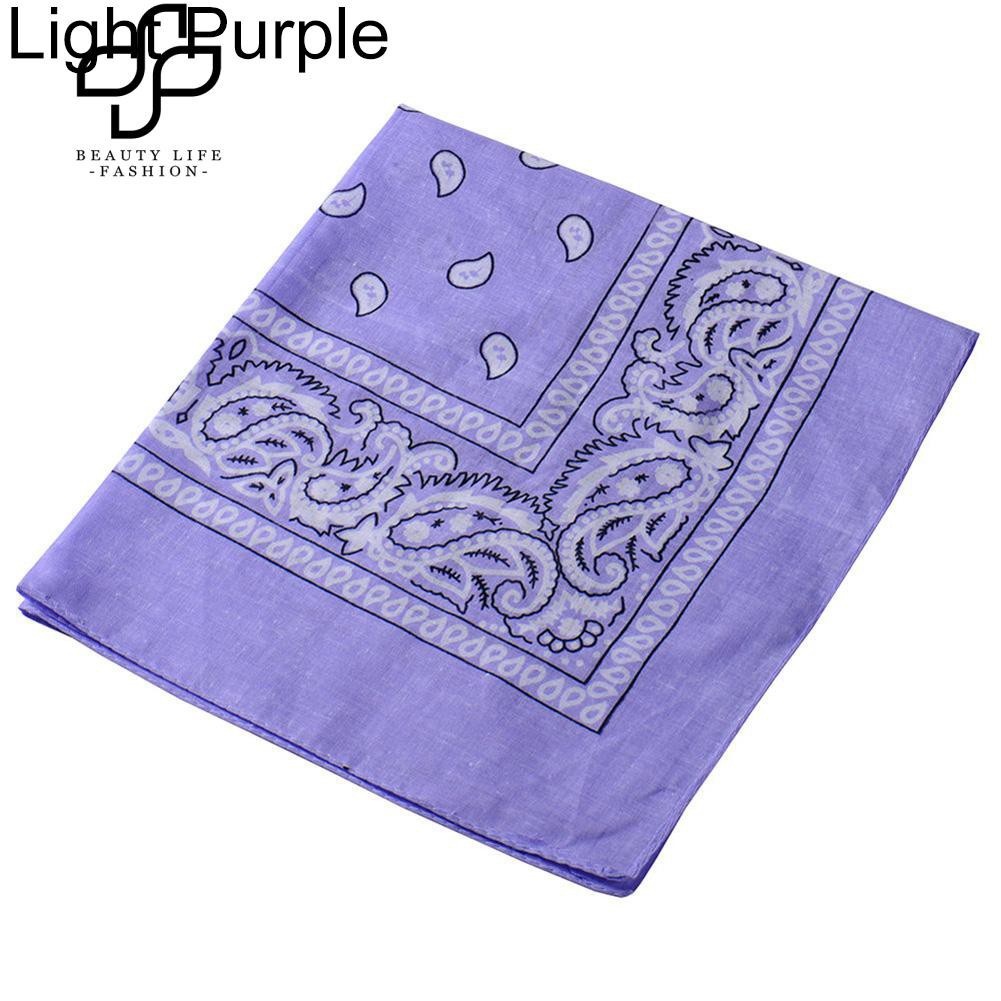 Khăn tay vuông hoạ tiết