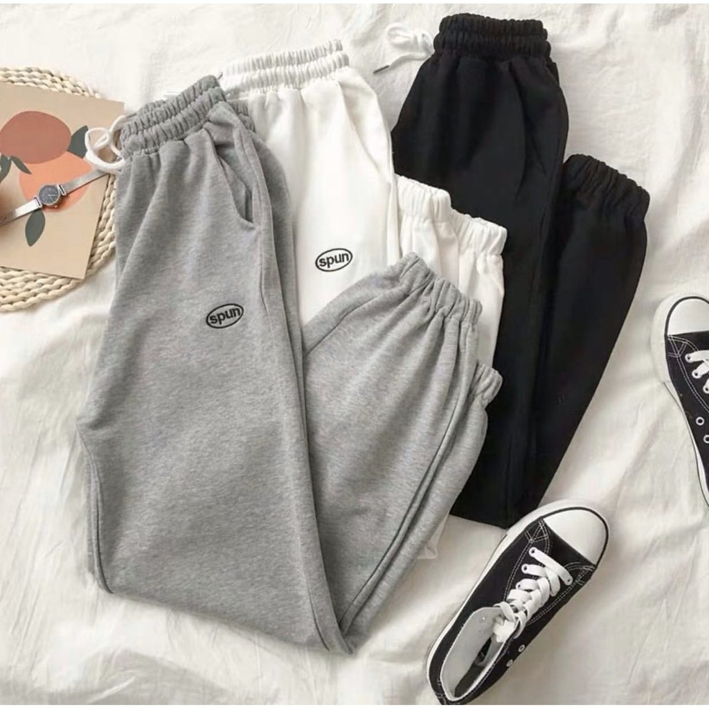 Quần Bom nam nữ Quần Jogger Thêu Logo SPUN Unisex BIGOMALL