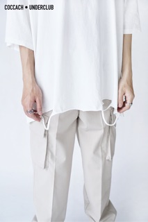 UNISEX Áo phông basic rách gấu TSS971