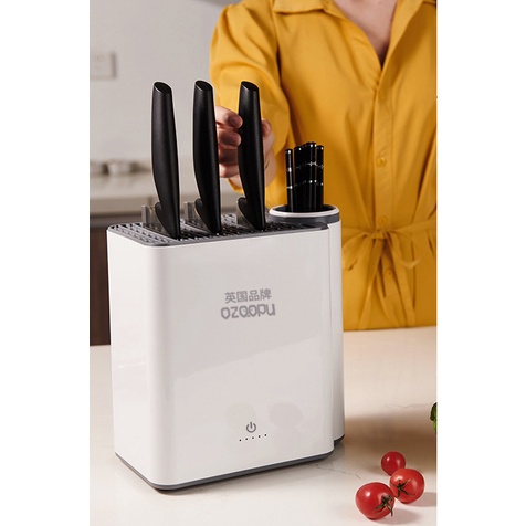 Máy Tiệt Trùng Sấy Khô Dao Muỗng Đũa Bằng Công Nghệ UV