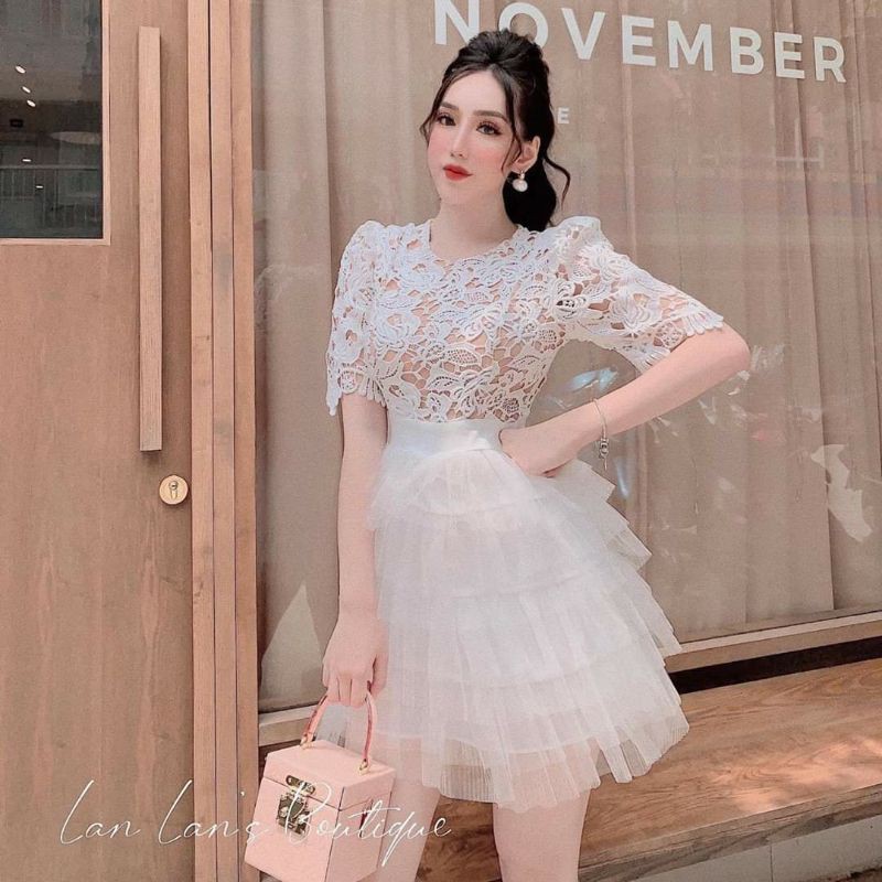 Đầm ren xòe tùng lưới tầng