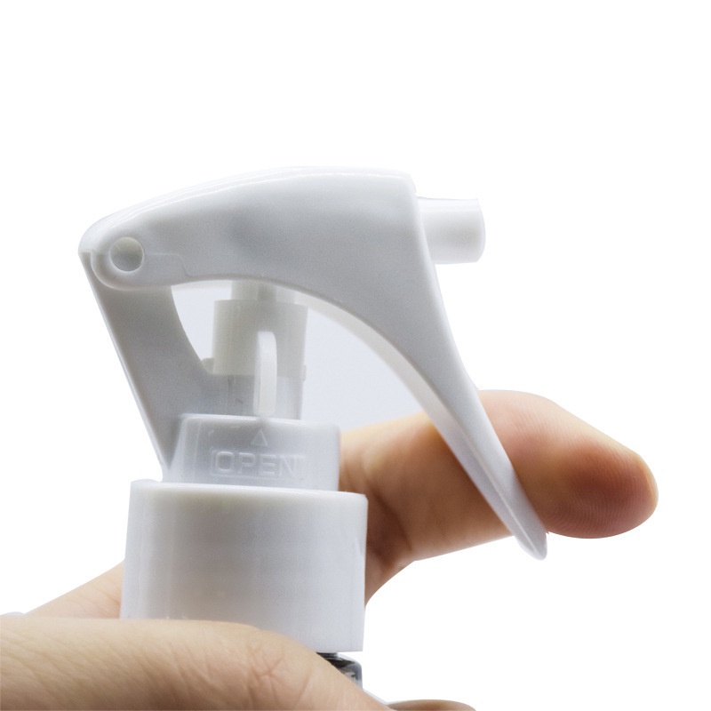 Chai rỗng 70ml đựng tinh dầu/ nước hoa bằng nhựa trong suốt dạng xịt đa năng tiện dụng
