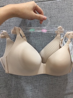 Bra không gọng Uniqlo