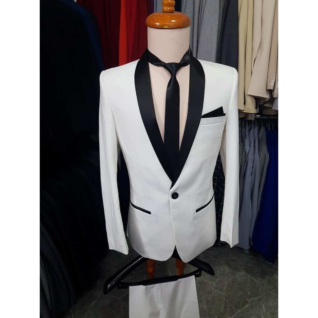 Bộ vest nam form ôm body màu trắng kiểu cổ sam phi đen + cà vạt nơ