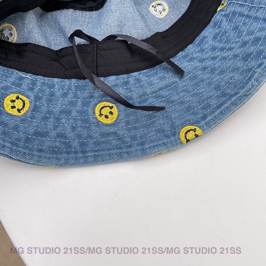 Mũ bucket MG STUDIO thêu họa tiết mặt cười