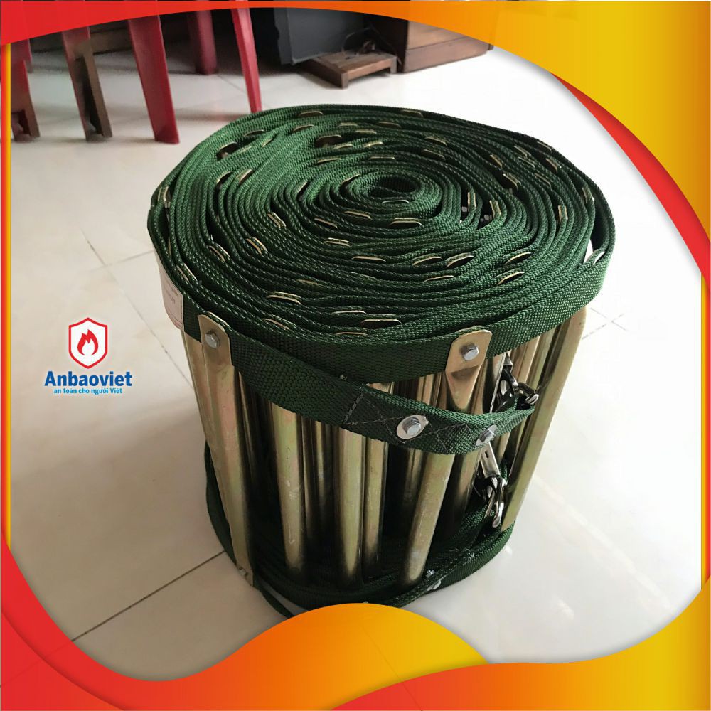 Thang dây thoát hiểm dài 20 mét bao gồm cặp móc chịu lực, chống rỉ, chống ăn mòn