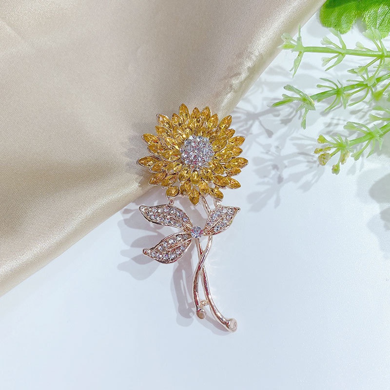 Ghim Cài Áo Hình Hoa Hướng Dương Đính Đá Pha Lê Dễ Thương