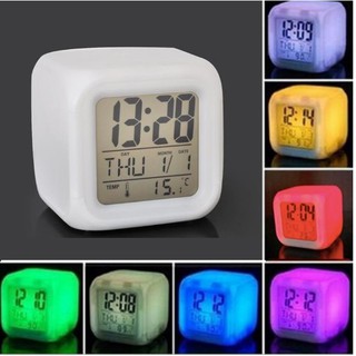Đồng Hồ báo thức mini Để Bàn Vuông Đổi Màu