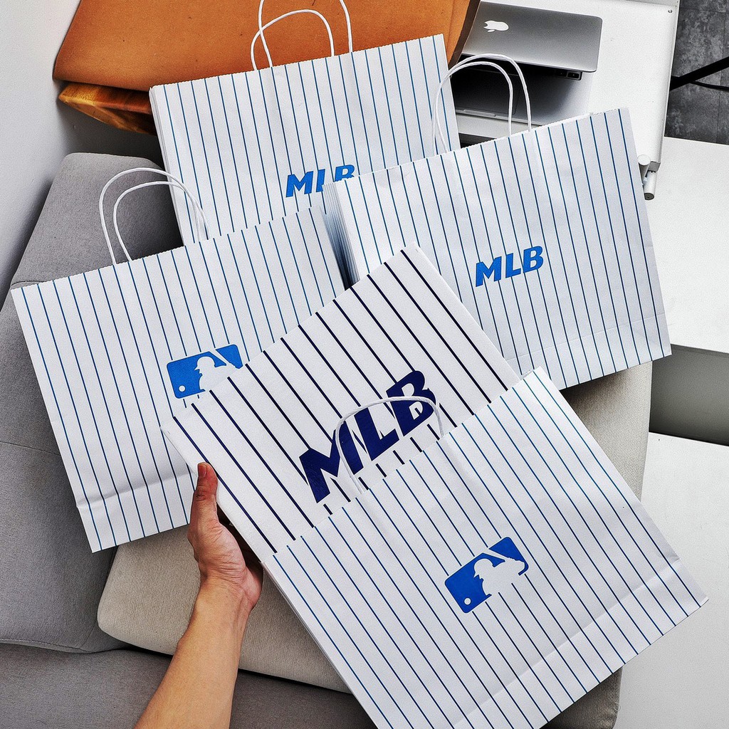 (HÀNG XUẤT XỊN) Dép M/L/B mickey ss2021 Made in KOR/E/A  Full tem tag 2 màu đen, trắng, 2 size nam &amp; nữ