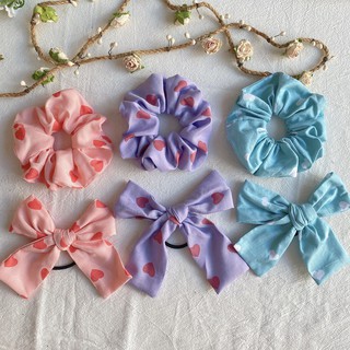 Cột tóc scrunchies vải đũi mềm, họa tiết trái tim dễ thương