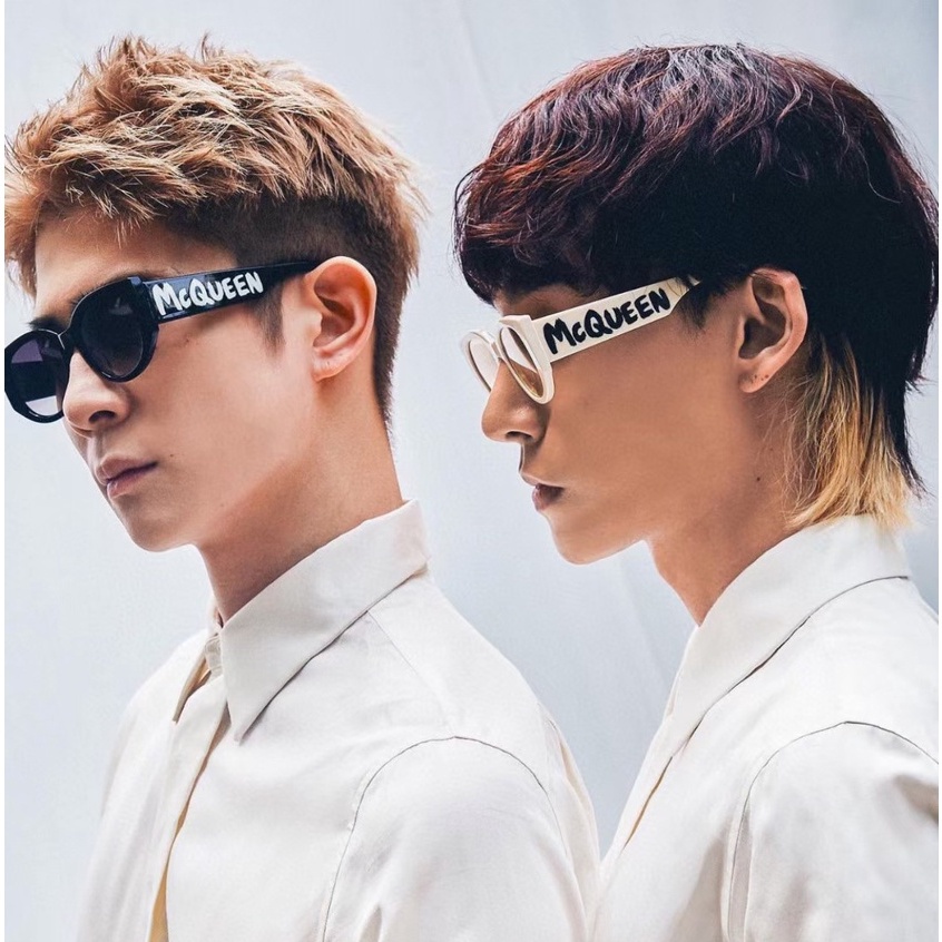 Kính mát gọng oval in chữ phong cách retro thời trang cho nam nữ