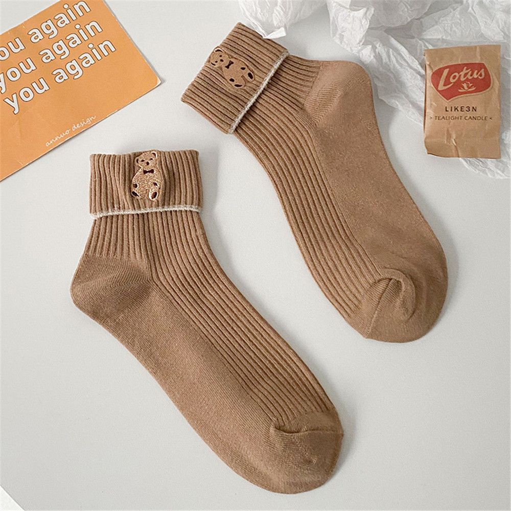 Đôi vớ cổ thấp thêu hình gấu hoạt hình nhiều màu sắc thời trang sành điệu cho nữ