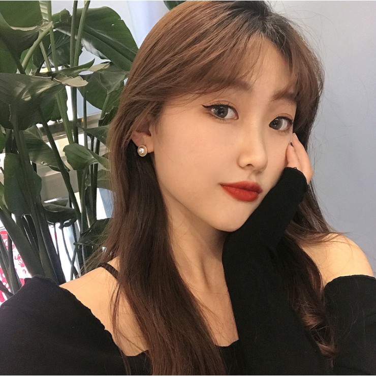 Bông tai nữ tròn mặt ngọc trai nhân tạo kiểu dáng nhỏ nhắn dễ phối đồ chất liệu hợp kim khuyên tai chuôi mạ bạc S925