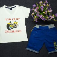 Bộ áo thun cổ tim quần kaki lửng