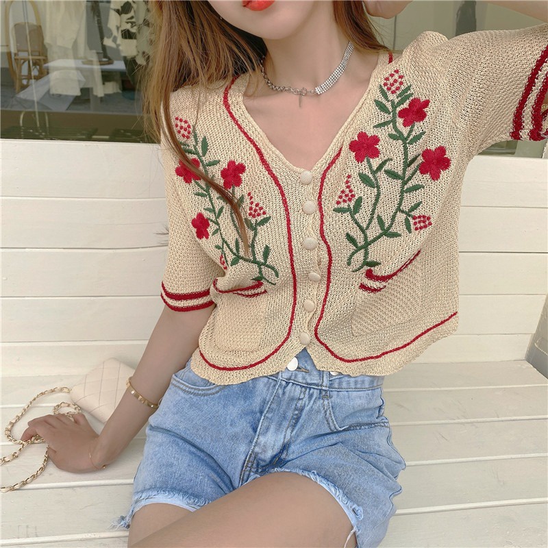Áo kiểu ZHELIHANGFEI vải dệt kim ngắn tay cổ chữ V thêu ba chiều ngọt ngào phong cách Pháp