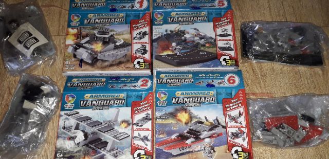 Sét 8 hộp lắp ráp LegoVanguaro Tàu sân bay_máy bay_Người sắt trọn bộ 41015 có trên 650 chi tiết bằng nhựa ABS