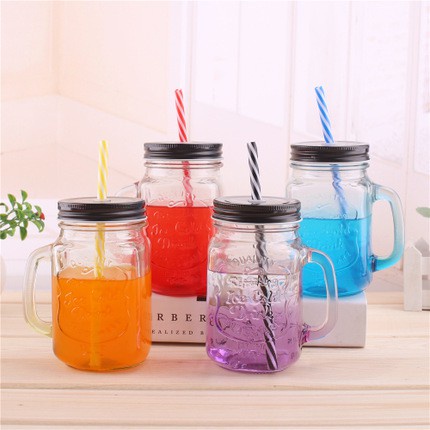 Cốc Thuỷ Tinh Có Nắp Cắm Ống Hút Và Tay Cầm size 480ml