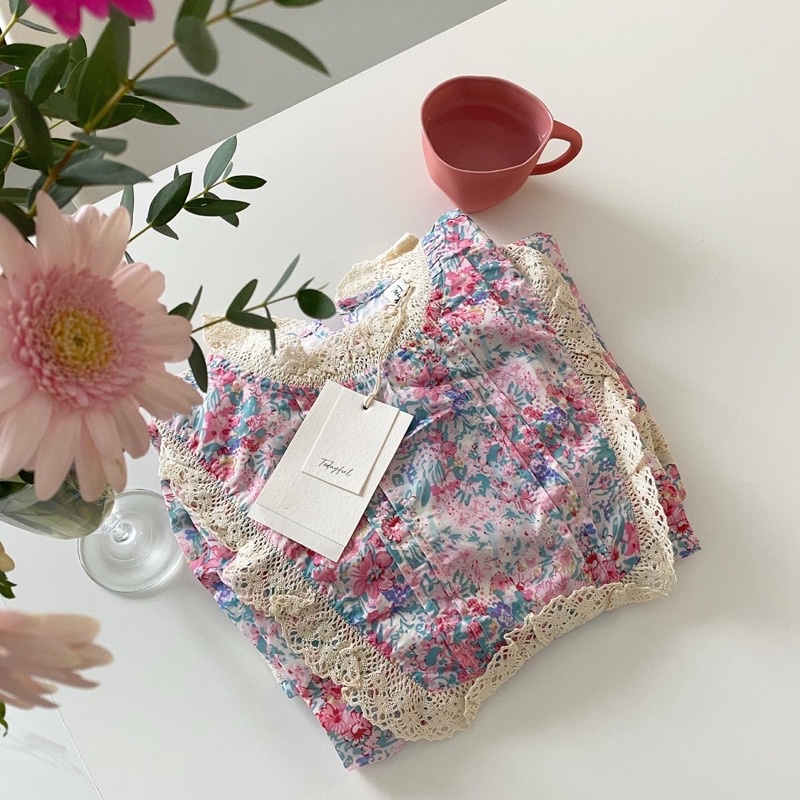 ODDA OUTFIT / Đầm Hoa Nhí Hồng Pastel Vintage.
