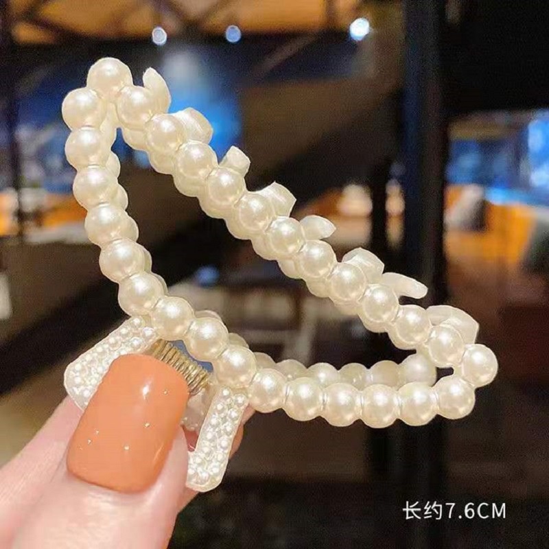 Kẹp Tóc Càng Cua Đính Ngọc Trai Hình Cá Mập Dễ Thương Kiểu Hàn Quốc