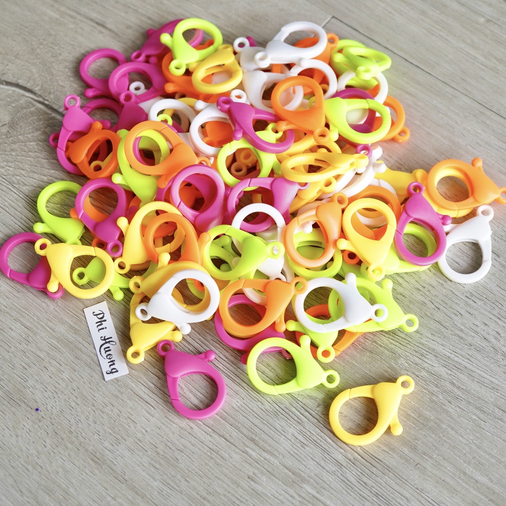 Móc càng cua nhựa nhiều màu làm móc khoá handmade