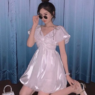 Váy nhún ngực tay bồng xinh xắn