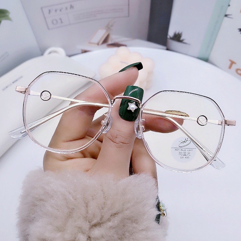 Mắt Kính Chống Bức Xạ Ánh Sáng Xanh Có Thể Thay Thế Cho Nam Và Nữ