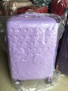 Vali Hellokitty size 20