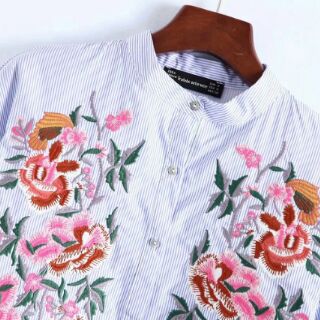 Sơ mi thêu hoa ZARA
