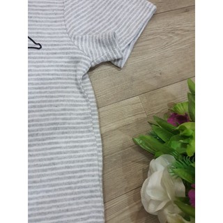 Áo thun cổ tim vnxk