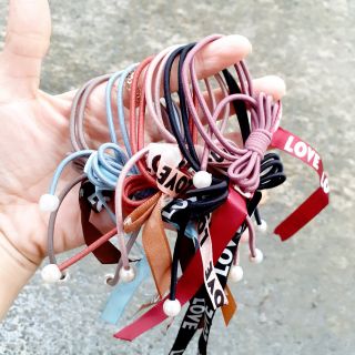 Dây cột tóc hoa rơi in chữ Hàn Quốc(được chọn màu)