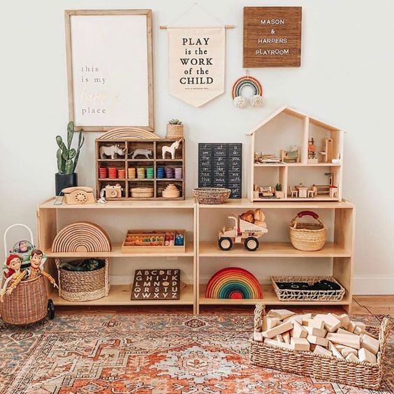 Kệ để đồ chơi montessori chất liệu plywood an toàn cho trẻ, gỗ đạt chuẩn Carb-p2