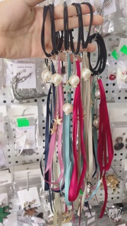 Cột tóc tiểu thư 
