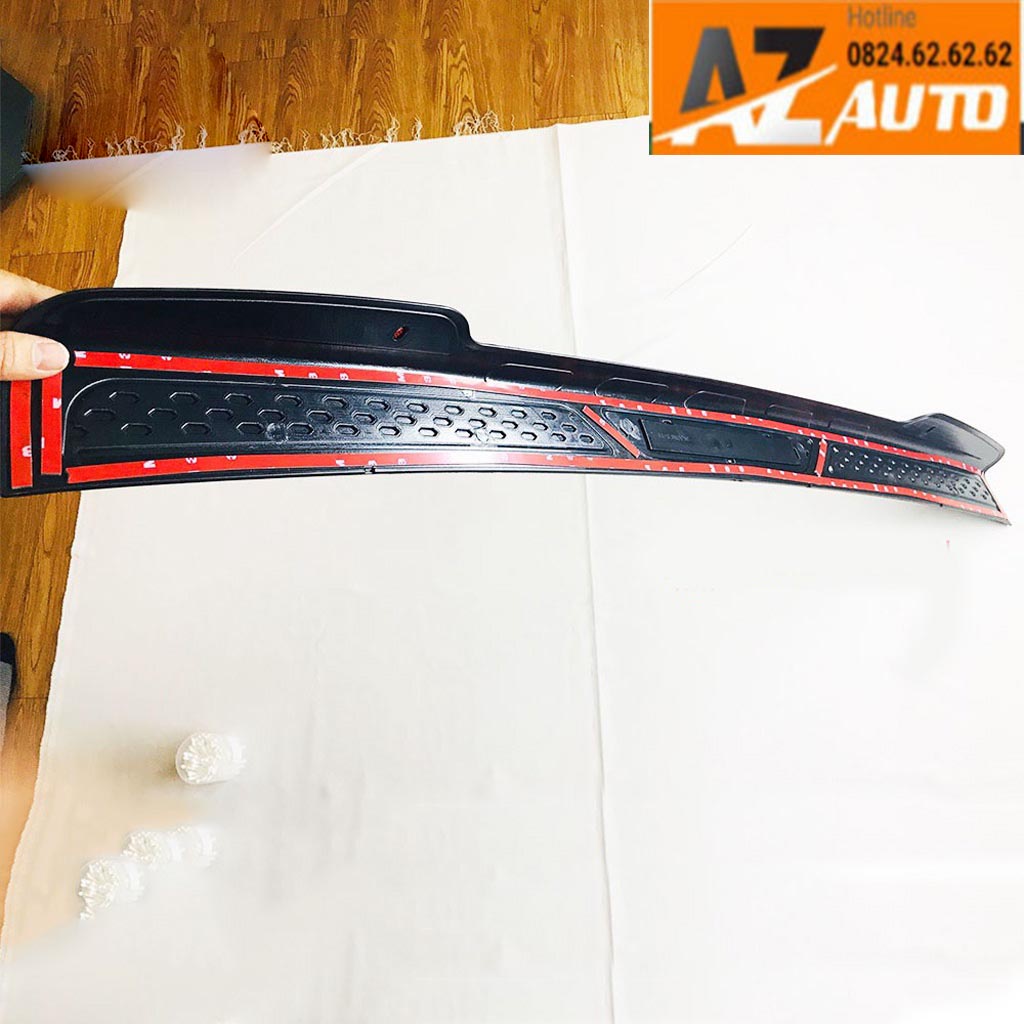Chống Trầy Cốp Innova 2008 đến 2021 mẫu Nhựa 3D Cao Cấp