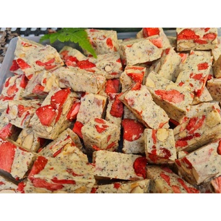 Kẹo nougat dâu bá tước lẻ 100g