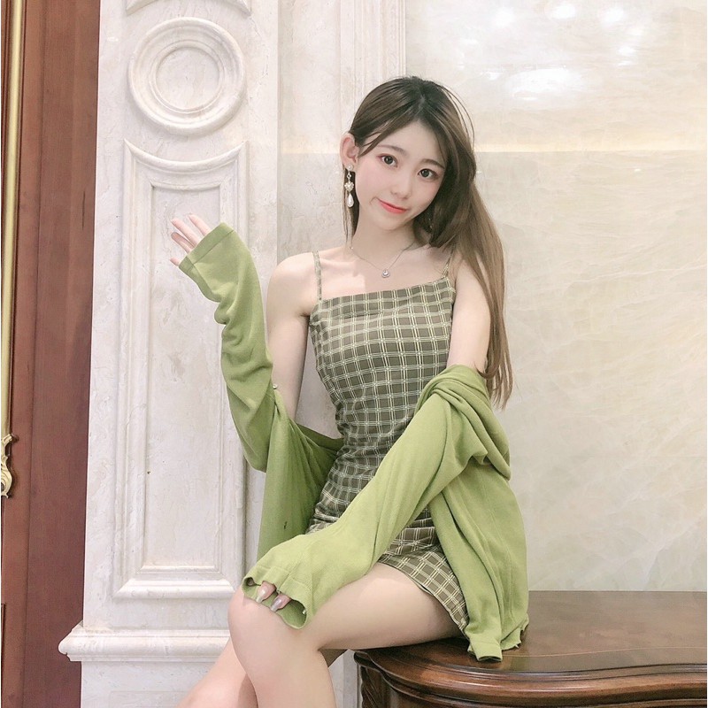 Đầm kẻ caro xanh hai dây