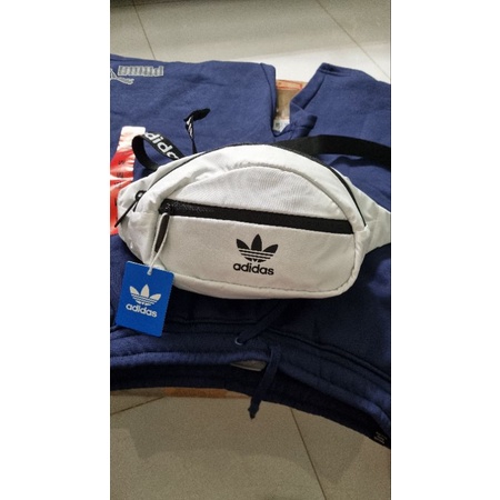 Túi đeo chéo Adidas - Hàng Auth mua tại Mỹ