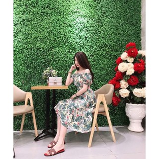 Váy trễ vai hoa