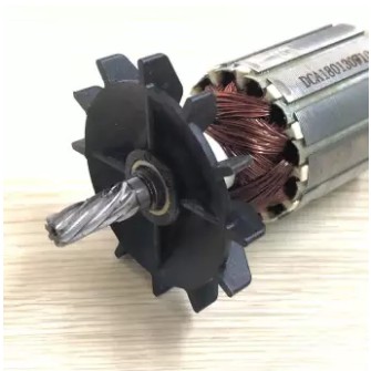 Rotor đánh bột DCA AQU160 7 Răng - Tặng chổi than