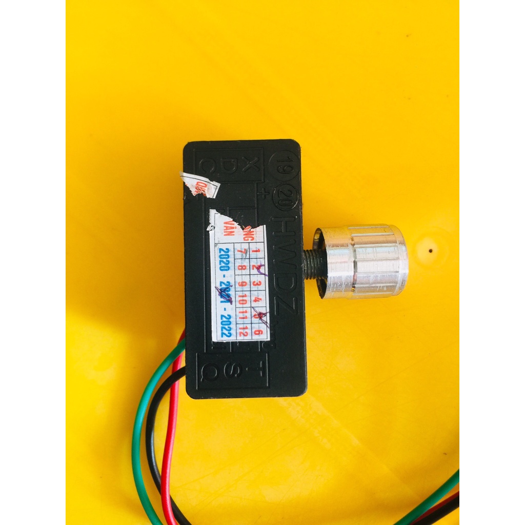 Phụ kiện bình bơm thuốc sâu gồm chiết áp,Công tắc,giắc cắc sạc