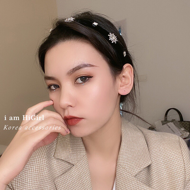 các mẫu cài tóc nền nhung đen đính trai nhân tạo &amp; đá