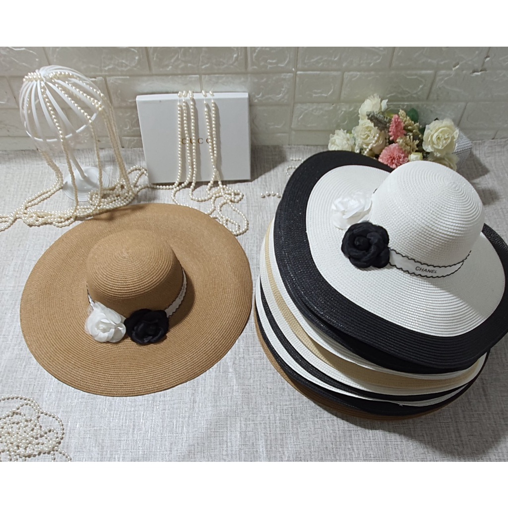 Mũ Cói thời trang đi biển Vành Rộng sang chảnh gắn hoa xinh