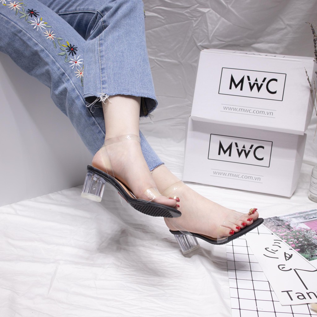 Giày Cao Gót Mũi Tròn MWC Quai Trong Sang Chảnh 2 Màu Đen Trắng NUCG - 3740