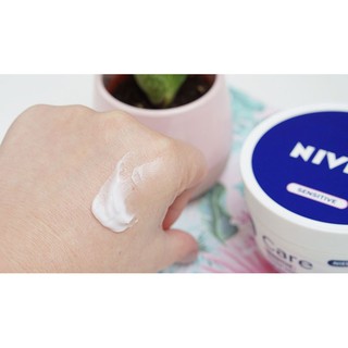 KEM DƯỠNG DA MẶT NIVIA CARE