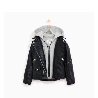 Áo zara authentic kid siêu ấm. Giá thì rẻ ạ. Mọi người ghé fb Tragbee để xem thêm nhiều mẫu nữa nhaa hihi. Thanks mn nhi