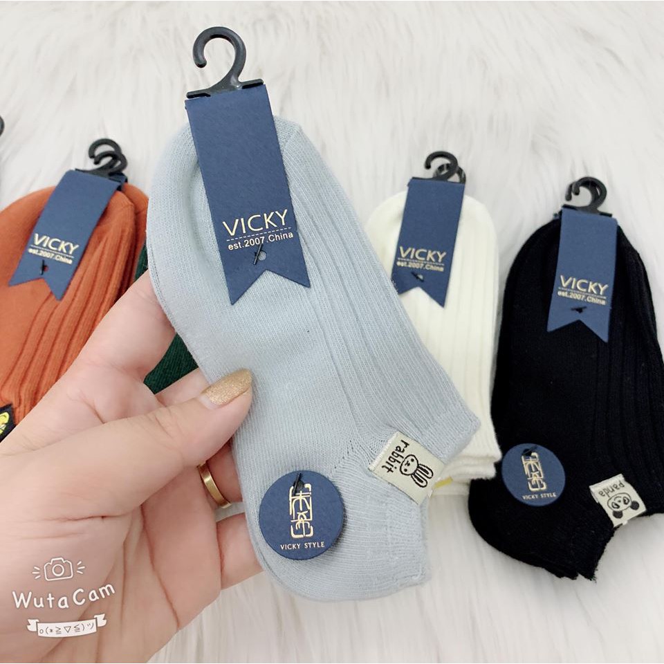 TẤT TRẺ EM VICKY