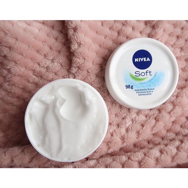 Kem dưỡng ẩm Nivea Soft 200ml