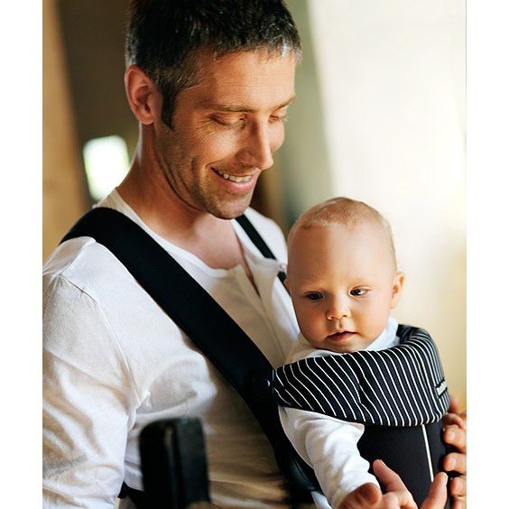 ĐỊU BABYBJORN THỤY ĐIỂN ĐỆM MÚT ÊM ÁI CHO BÉ