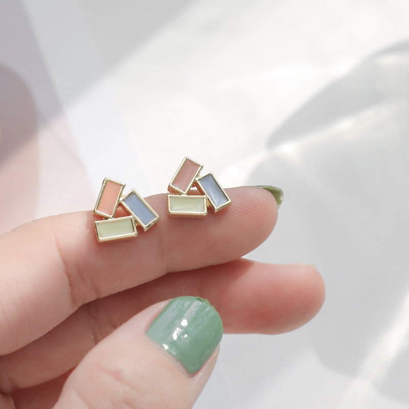 Korean Tremella Rivets Dongdaemun New Fashion Simple Candy Color Geometric Triangle Stud Earrings Ear Clip