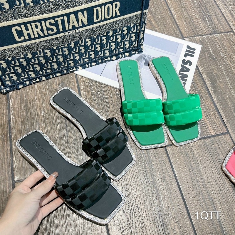 Dép phối caro viền đá